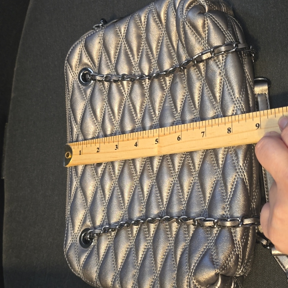 Dkny Lara Rounded Medium Chain Strap - Picture 11 of 11